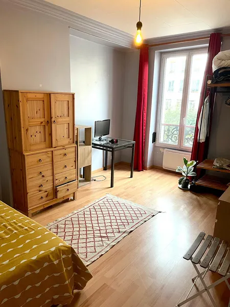 Photo de la colocation à Paris : Grande chambre à louer au coeur de belleville